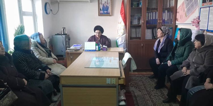 Вохӯрии судманд дар маҳаллаи  “Сирдарё”-и шаҳри  Хуҷанд