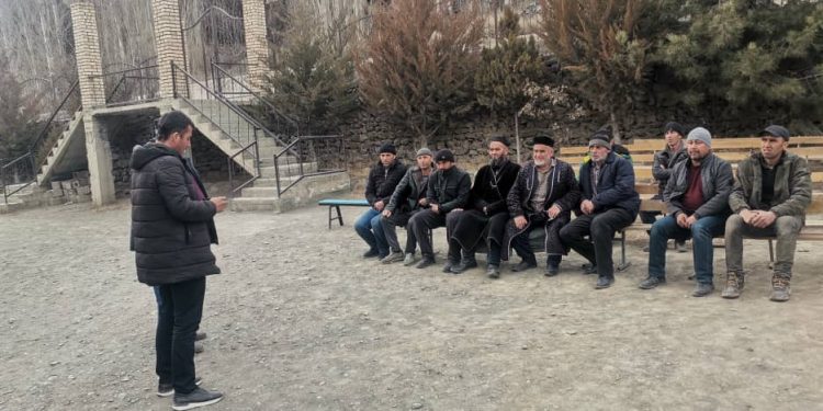 Корҳои фаҳмондадиҳӣ бо муҳоҷирони меҳнатӣ ва дохилӣ экологӣ