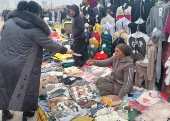 Вохӯриву мулоқот бо сокинони ноҳияия Ашт