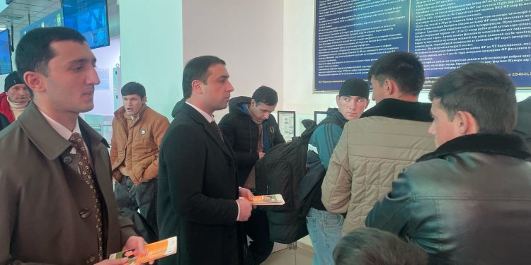 Корҳои фаҳмондадиҳӣ дар “Фурудгоҳи байналмилалии  шаҳри Душанбе” идома дорад