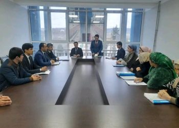 Мулоқоти судманд бо фаъолон дар ноҳияи Темурмалик