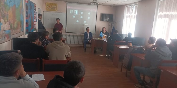 Кор дар ширкати “Ал-Ҷассур”-и Давлати Қатар