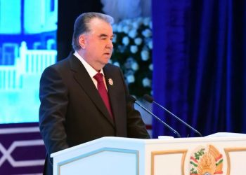 Бо талошҳои пайвастаи Роҳбарияти олии кишвар – ба сӯйи рушди босубот
