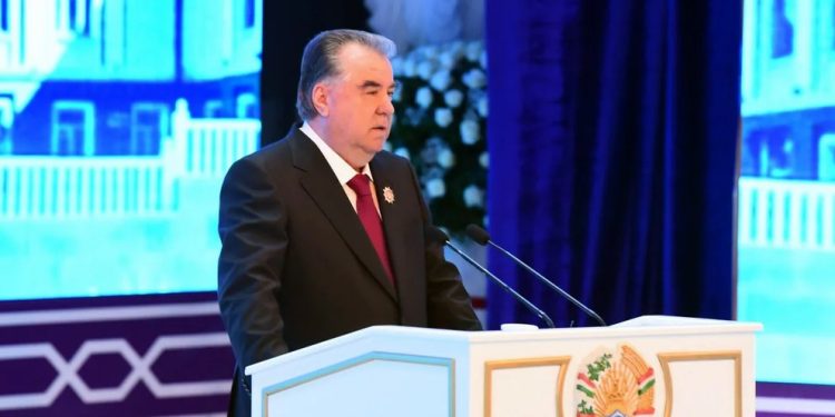 Бо талошҳои пайвастаи Роҳбарияти олии кишвар – ба сӯйи рушди босубот