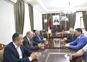 Мулоқти судманд бо роҳбарони диаспораҳои тоҷикон ва ҳамватанони бурунмарзӣ дар Хадамоти муҳоҷират