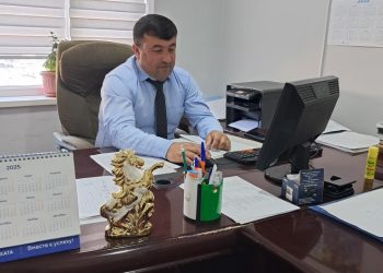 Эмомалӣ Раҳмон: Сарвари оқилу хирадманди миллати тоҷик