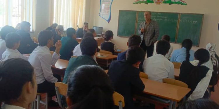 Мулоқоти судманд бо хатмкунандагони  МТМУ №47, Ҷамоати деҳоти “Зарбдор-и” шаҳри Кӯлоб