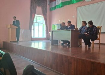 Мулоқот бо донишҷӯёни Литсейи касби техникии ба номи академик М. Осимӣ