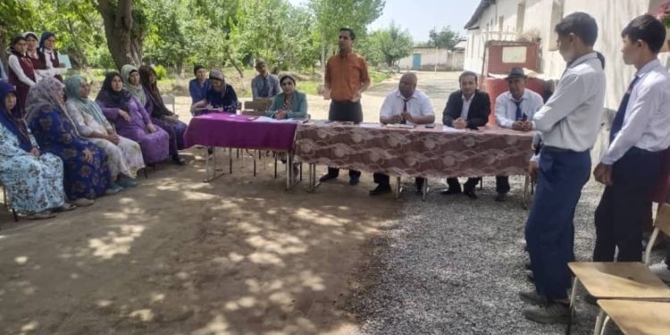 Мулоқоту вохӯрии судманд бо усули “мактаб ба мактаб”