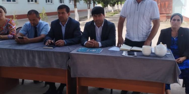 Суҳбату вохӯриҳо бо сокинони ноҳияи Шаҳринав