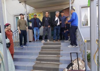 Вохӯрии судманд бо сокинони шаҳри Бохтар
