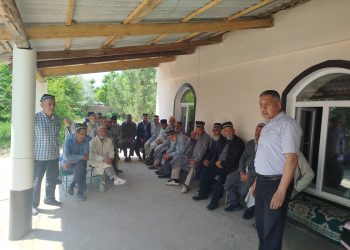 Вохӯрӣ бо фаолони Ҷамоати деҳоти Носири Хусрави ноҳияи Қубодиён