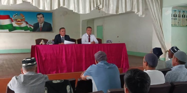 Идомаи корҳои иттилоотӣ ва фаҳмондадиҳӣ дар ҷамоати деҳоти Навгилеми шаҳри Исфара