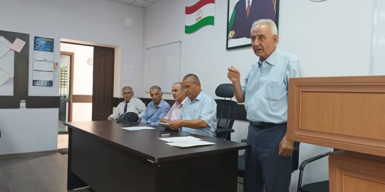 Мулоқоти судманд бо хатмкунандагони Литсейи касбӣ техникии сохтмонии шаҳри Кӯлоб