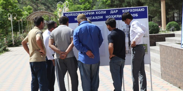 Ярмаркаи ҷойҳои кории холӣ ва вазифаҳои озод дар ноҳияи Варзоб