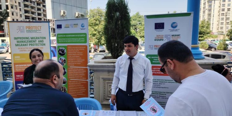 Ярмаркаи ҷойҳои кории холӣ ва вазифаҳои озод дар назди бозори “Меҳргон”