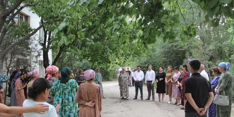 Идомаи корҳои фаҳмондадиҳӣ дар шаҳри Гулистон