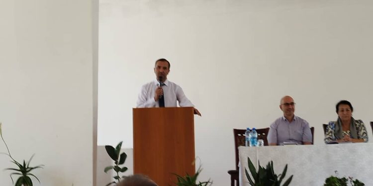 Вохӯрии судманд бо сокинони шаҳри Ваҳдат