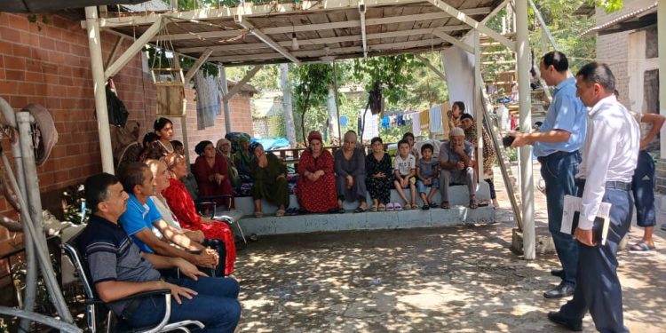 Идомаи мулоқотҳои гурӯҳи корӣ дар ноҳияи Фархор