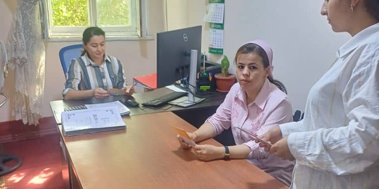 Корҳои фаҳмондадиҳӣ бо муҳоҷирони ба ватан бозгашта