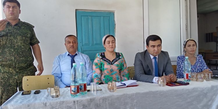 Мулоқоти саривақтӣ бо сокинони деҳаи Деҳободи ноҳияи Шаҳринав