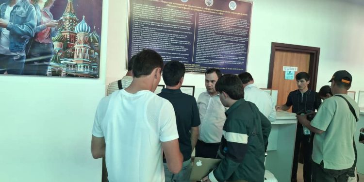 Корҳои фаҳмондадиҳиро ҷоннок намуда истодаанд