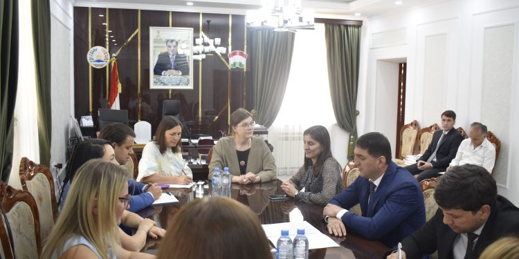 Ҳамкории судманд бо вилояти Томск