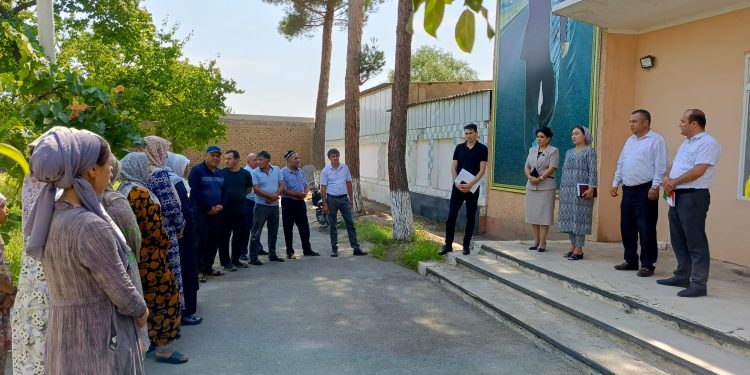 Вохӯриҳои саривақтӣ бо сокинони шаҳри Исфара ва ноҳияи Ҷаббор Расулов