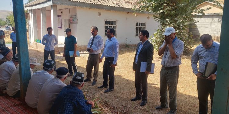 Вохӯрии навбатӣ бо сокинони ҷамоати деҳоти Ҳусайнободи ноҳияи Темурмалик