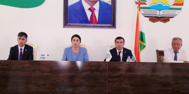 Мизи мудаввар дар ноҳияи Варзоб