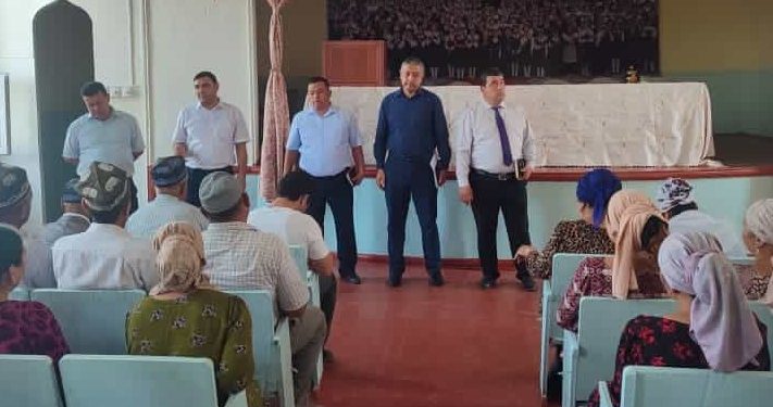 Идомаи вохӯриҳои судманд бо сокинони ҷамоати деҳоти ба номи Носири Хусрави ноҳияи Қубодиён