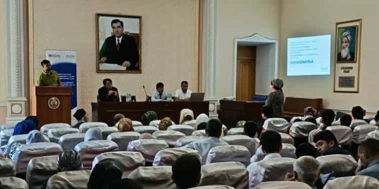 Вохӯрии судманд дар шаҳри Ваҳдат