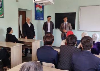Встречи в образовательных учреждениях района Джайхун