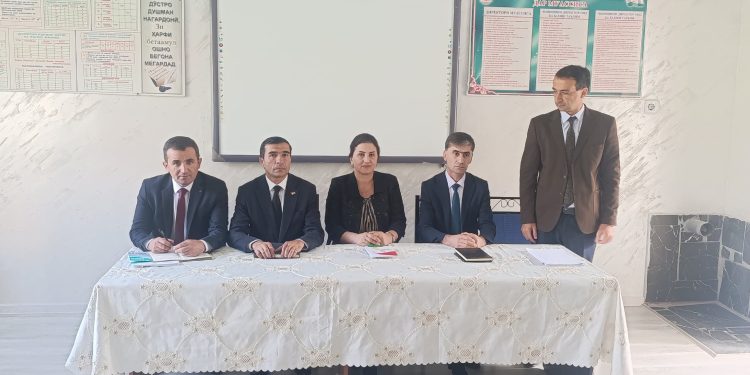 Идомаи корҳои фаҳмондадиҳӣ дар ноҳияи Варзоб