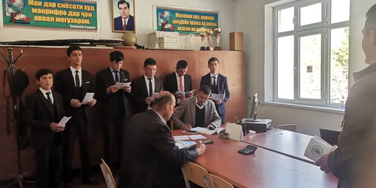 Плодотворная встреча в районе Кухистони Мастчох