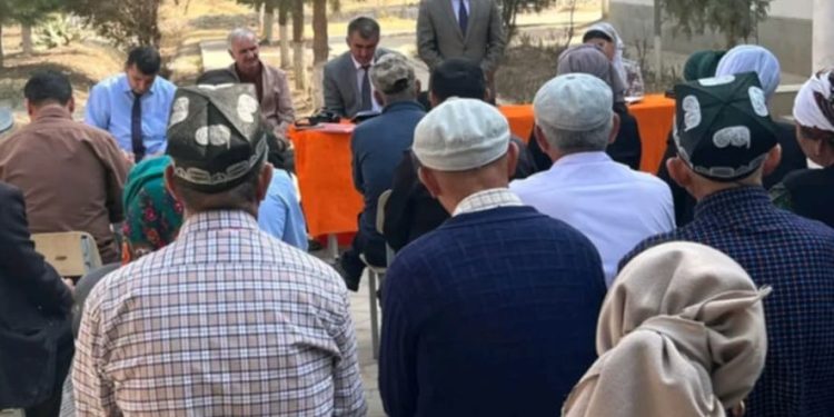 Очередная встреча рабочей группы с жителями сельского джамоата  Кушктеппа района Темурмалик