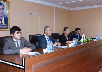 Вохӯрии судманд бо сокинони шаҳри Ҳисор ва ноҳияи Рӯдакӣ