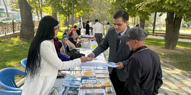 В городе Душанбе прошла очередная ярмарка свободных вакансий