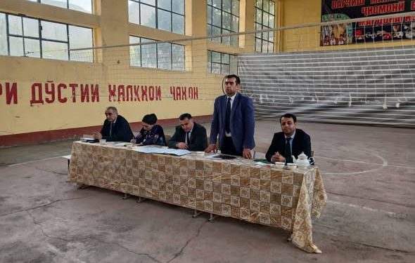 Мулоқот бо сокинони деҳаи Ширкенти шаҳри Турсунзода