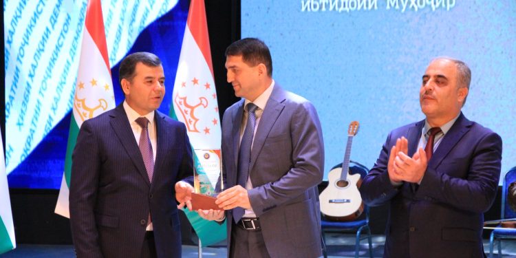 Ташкилоти ибтидоии “Муҳоҷир”- и Хадамоти муҳоҷират ғолиби озмун гардид