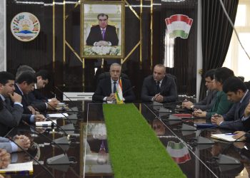 Дань уважения флагу — уважение к национальным ценностям