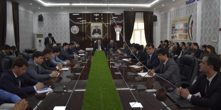 Арҷгузорӣ ба Парчам – эҳтироми арзишҳои миллӣ