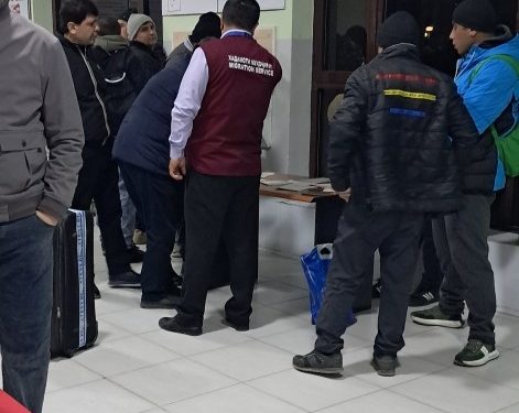 Они дают полезные советы по вопросам трудовой миграции