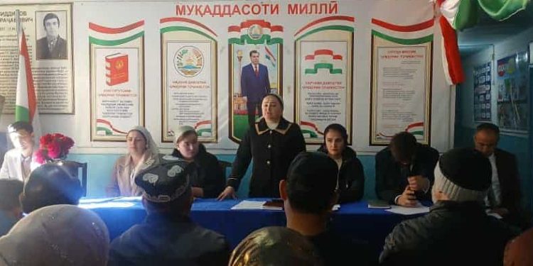 Продолжение плодотворных встреч и бесед с жителями сел сельского джамоата Джавонон Файзабадского района