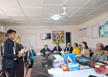 Разъяснительная работа среди семей трудовых мигрантов в Аштском районе