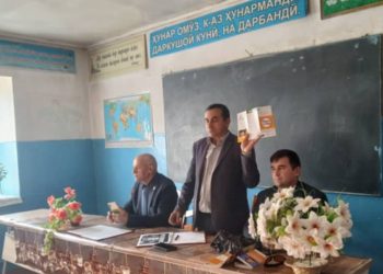 Вохӯрии судманди гурӯҳи таблиғотӣ бо сокинони ҷамоати деҳоти Тавилдараи ноҳияи Сангвор