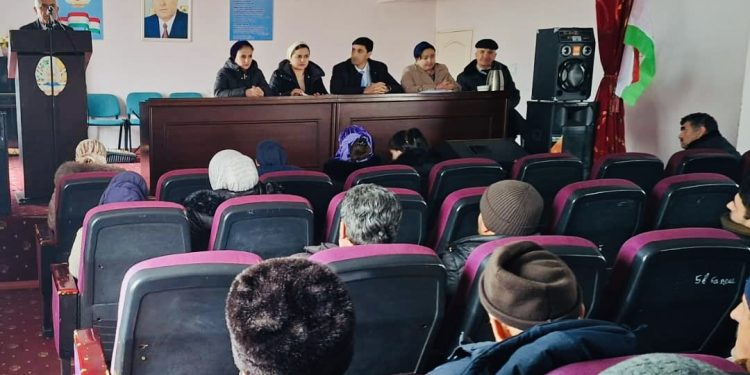 Мулоқоти навбатӣ бо сокинони ноҳияи Файзобод