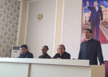 Вохӯрии судманд бо сокинони деҳаи Офтоблиқои шаҳри Кӯлоб