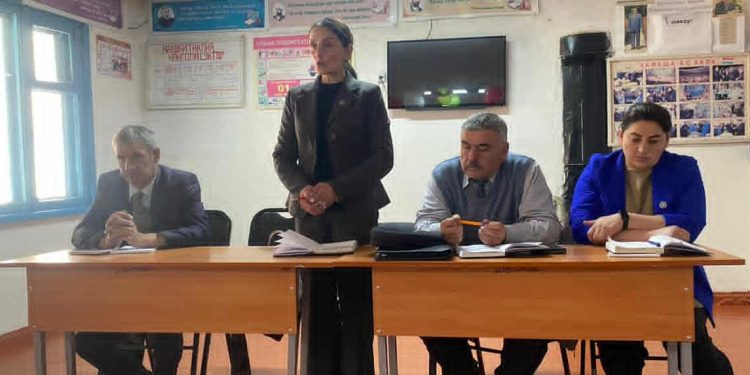 Вохӯрии навбатӣ бо сокинони Ҷамоати деҳоти Вери ноҳияи Шуғнон