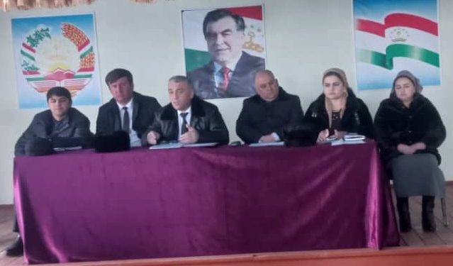 Вохӯрии судманд бо сокинони Ҷамоати деҳоти Қалъаи Дашт